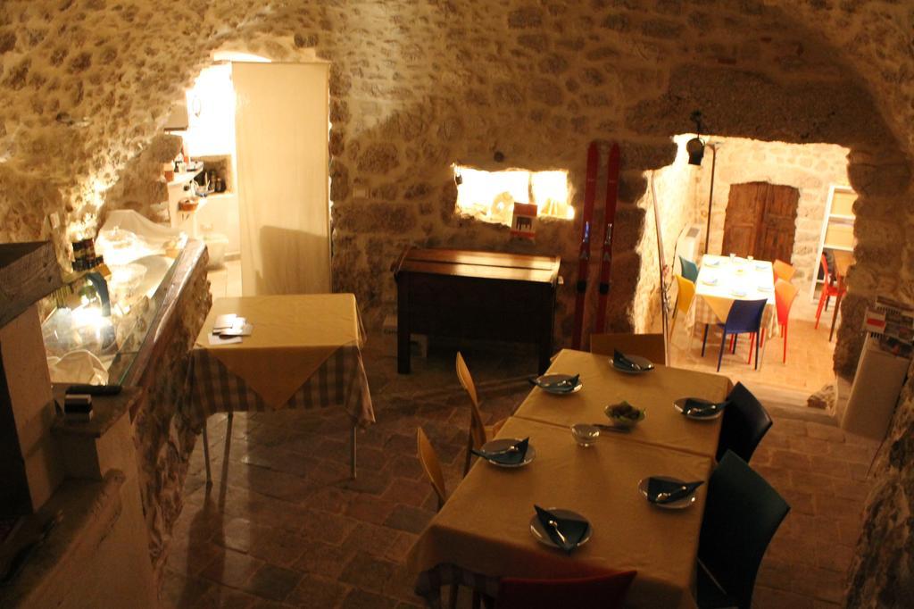 Le Pagliare Del Gran Sasso Bed and Breakfast Assergi Εξωτερικό φωτογραφία