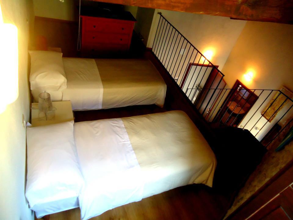 Le Pagliare Del Gran Sasso Bed and Breakfast Assergi Δωμάτιο φωτογραφία